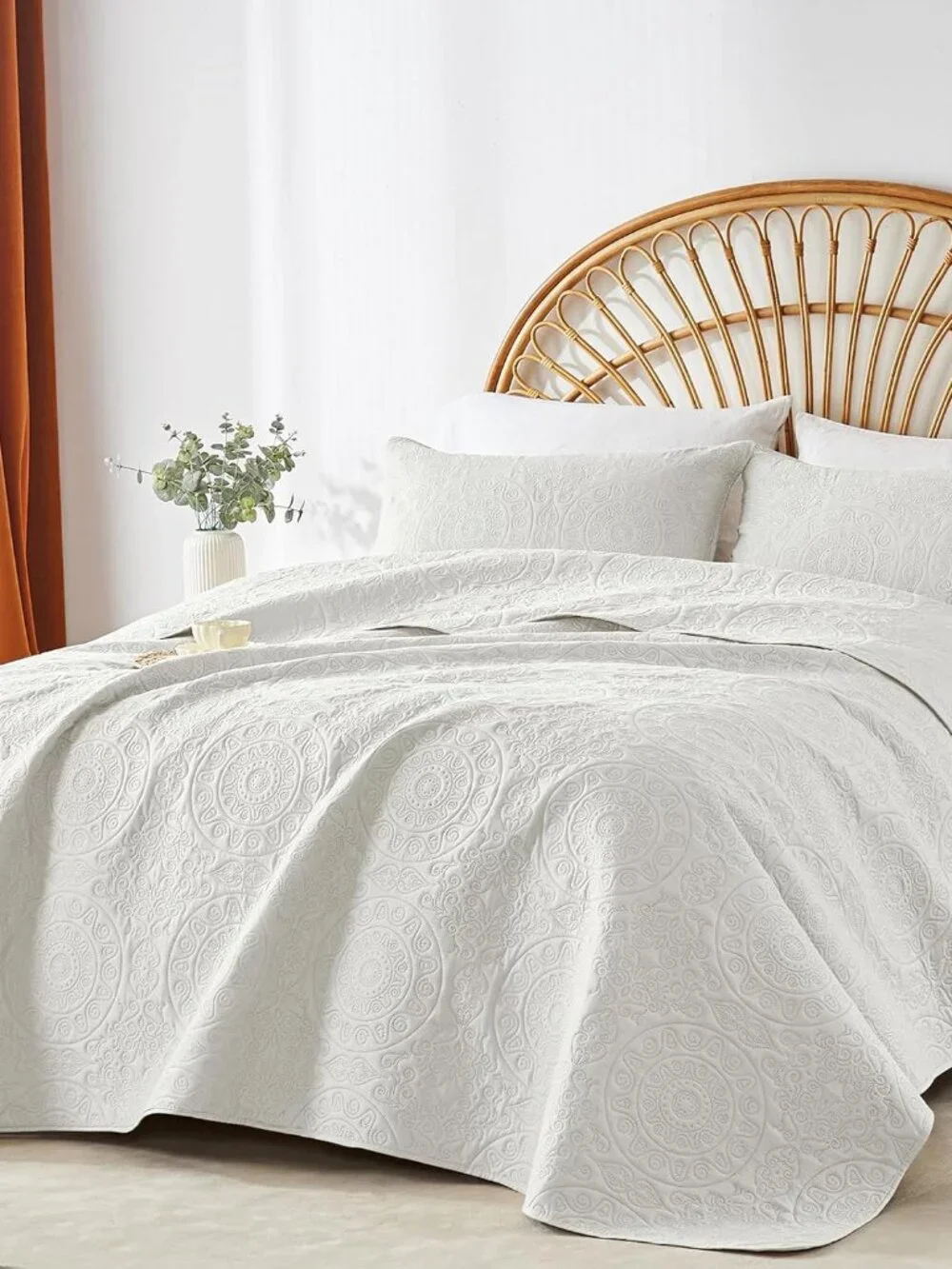 Cream Embossed Reversible Lightweight 3-Piece Full Quilt Set